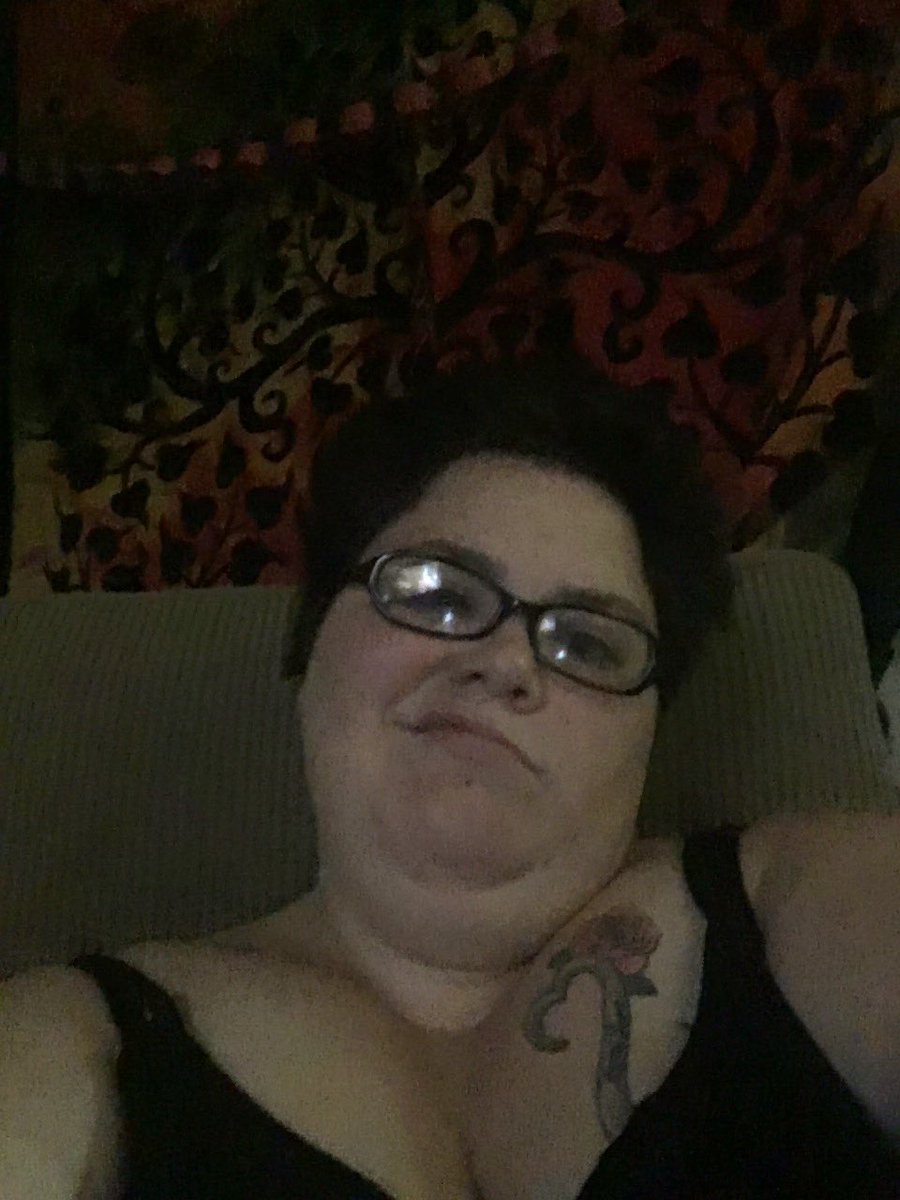 BreannaHiatt1's tweet photo. So tired yet I can’t seem to sleep. Sucks being a water sign on a super charged moon. Yucky insomnia https://t.co/Qaw7z2fVgb