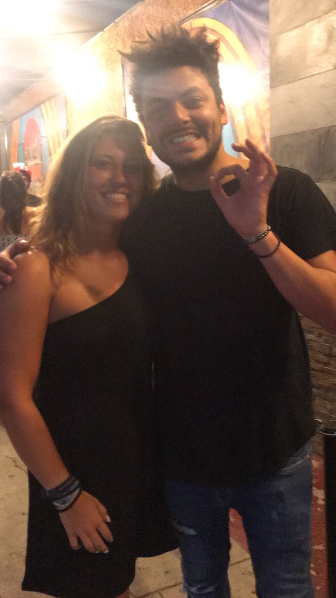 Bon vu que notre première photo va bientôt fêter ses 7 ans, je te montre notre glow up 😇 2012-2018 de Morges à Los Angeles 😭 on était des bébés encore en 2011 et regarde maintenant tu fêtes des 10 ans de scène 😭😭 proud <a href="/kevadamsss/">Kev Adams</a>