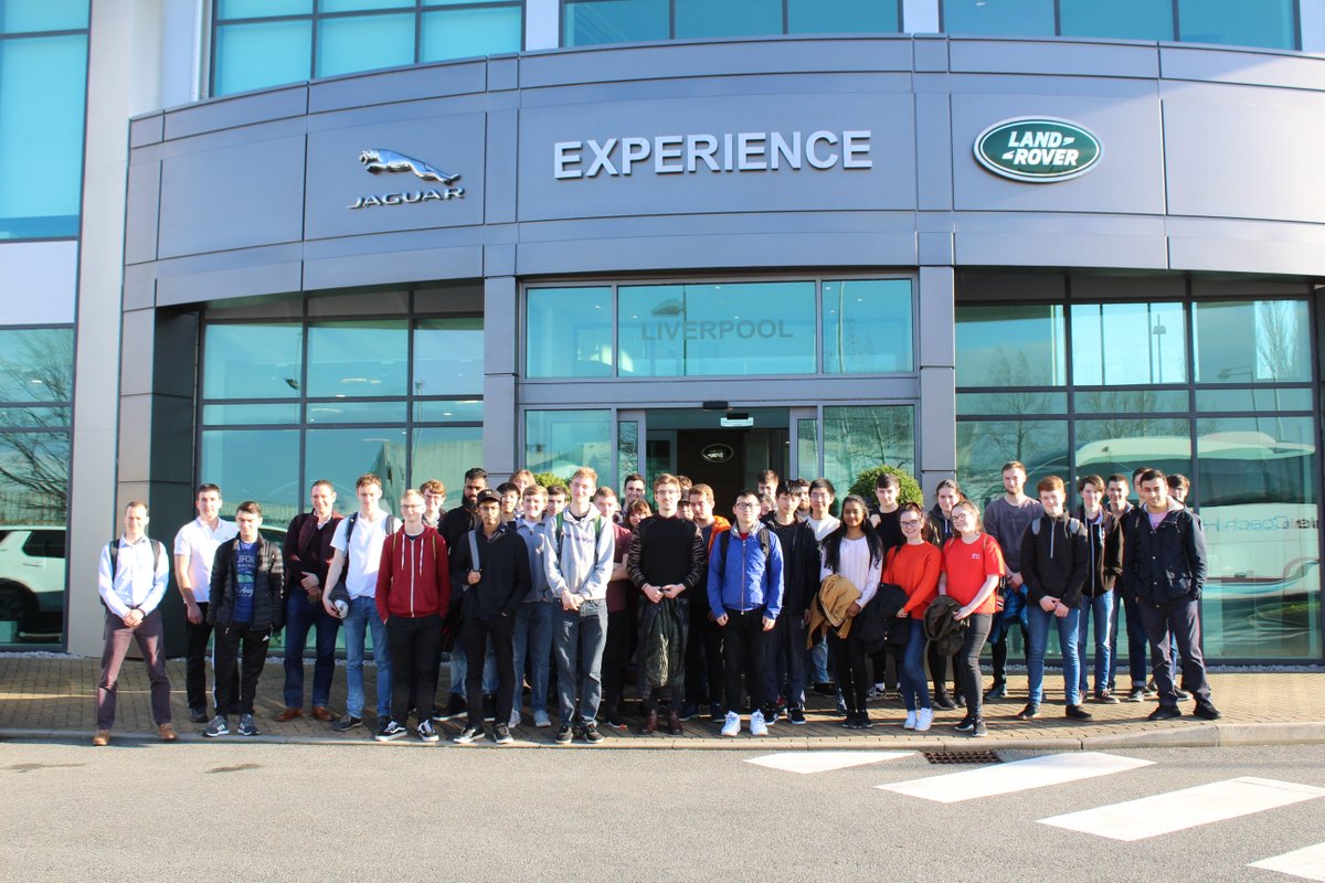 JLR_EBPC's tweet image. Lancaster University return yet again for a visit to us @JLRHalewood The focus of our visit was well aligned with our requests and all the students appeared to be well engaged and asked questions about STEM subjects. @JLREducation @BMetC @Tomorrows_Eng @LancasterUni #Inspire