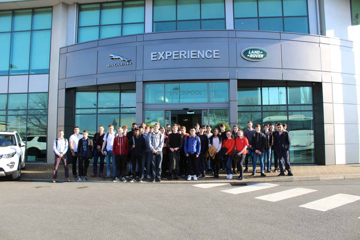 JLR_EBPC's tweet image. Lancaster University return yet again for a visit to us @JLRHalewood The focus of our visit was well aligned with our requests and all the students appeared to be well engaged and asked questions about STEM subjects. @JLREducation @BMetC @Tomorrows_Eng @LancasterUni #Inspire