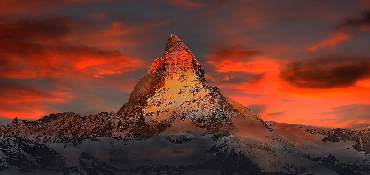 Ist Geld in der Schweiz wirklich sicher? Die Schweiz und der Franken gelten schon seit vielen Jahrzehnten als sicherer Hafen für Erspartes. Doch wie sicher ist es wirklich? Dieser Frage ging der Autor Marc Friedrich nach. 
  zuercherin.com/ist-geld-in-de…