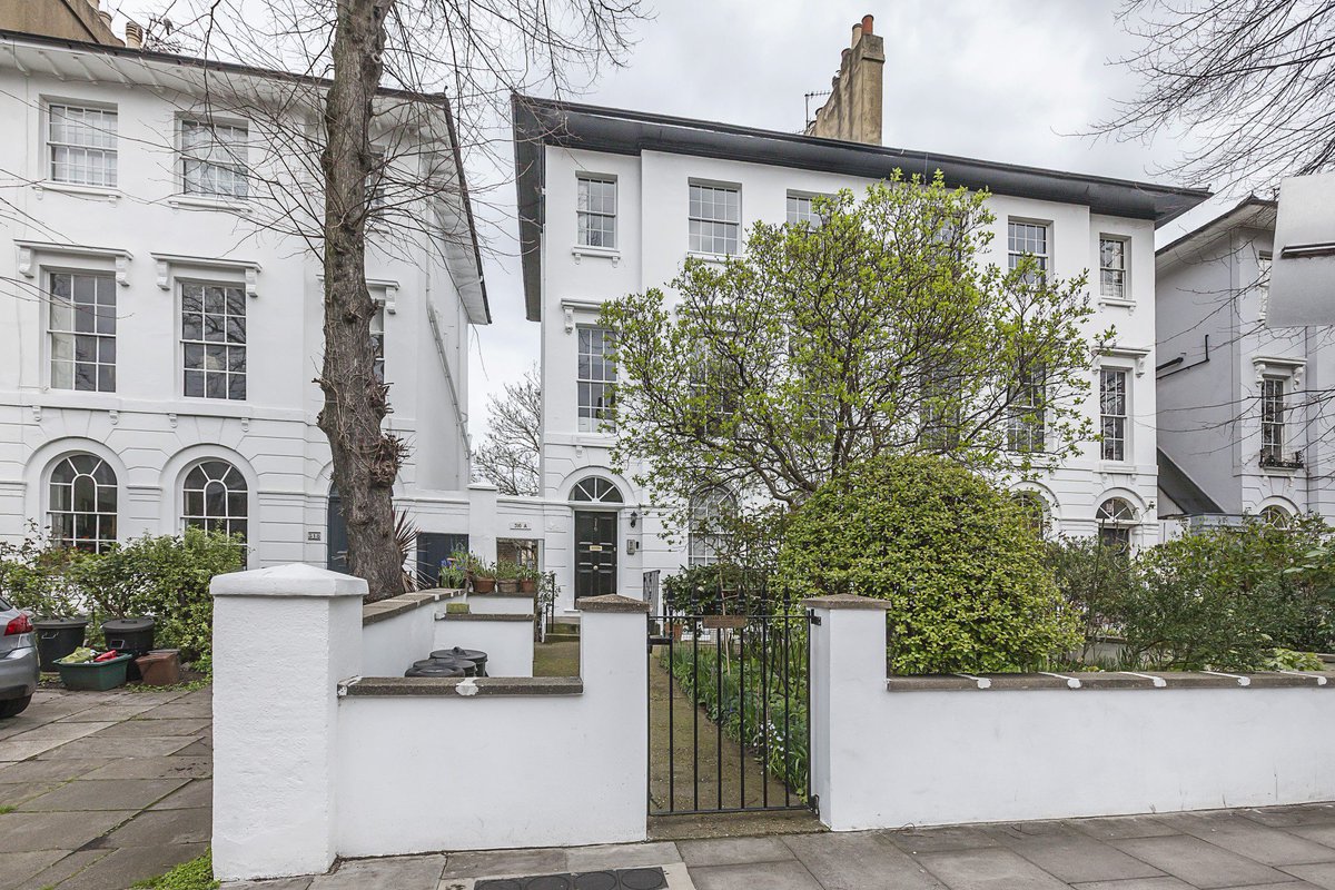 pgestates's tweet image. #NewListing #Highbury #London #EstateAgent