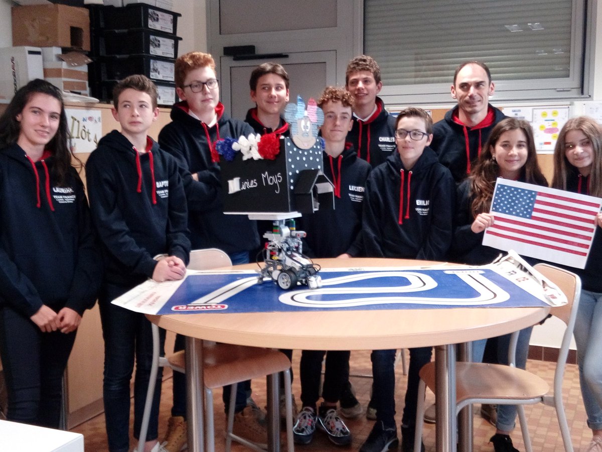 RoboRAVE53's tweet photo. L'oriette robotique prêt pour la RoboRAVE New York ! https://t.co/gu3r2CHmlU