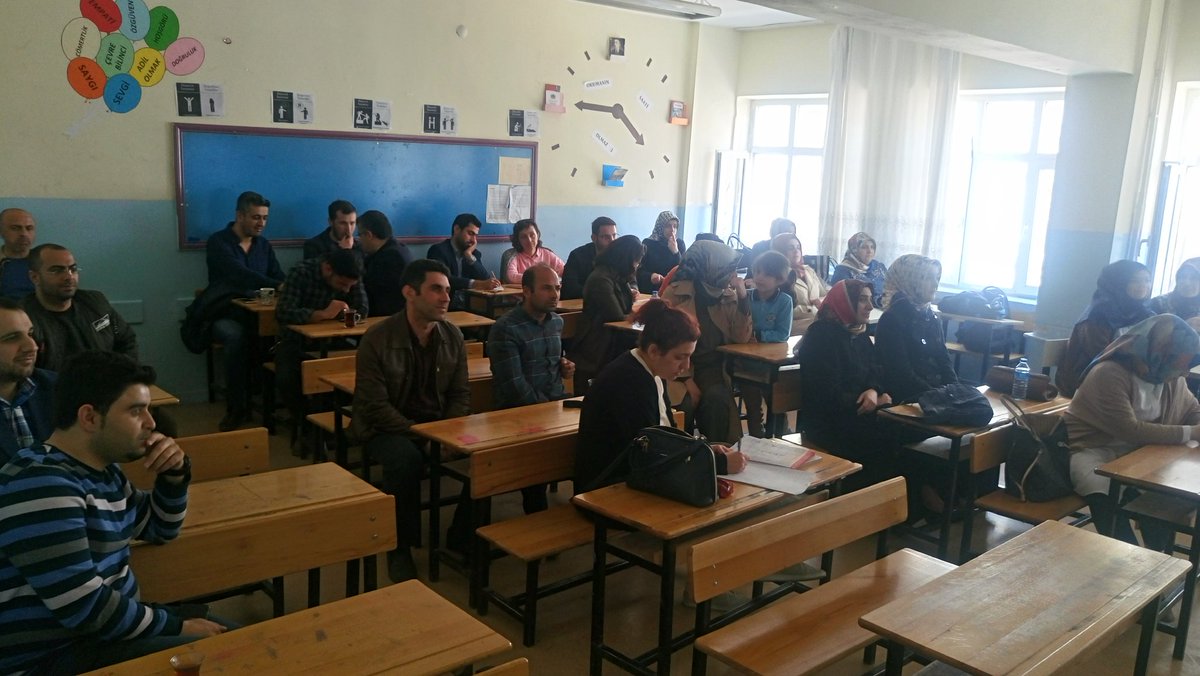 KarakopruO's tweet photo. Karaköprü Ortaokulu 2023 Eğitim Vizyonu Toplantısı #urfamem #Eğitim2023 #Şanlıurfa #şanlıurfamem #urfastem #stemurfa #stemurfaekibi #gencstem https://t.co/tjHabbqp7q