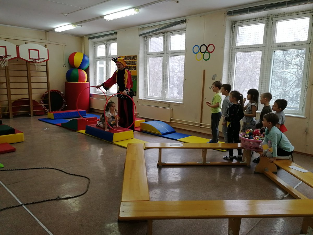 Mihail_Ign's tweet photo. ГБОУ Школа 1582 ДО 1781 Клубный час: " Театры нашего города". "Цирк". https://t.co/MwOOysI0zf