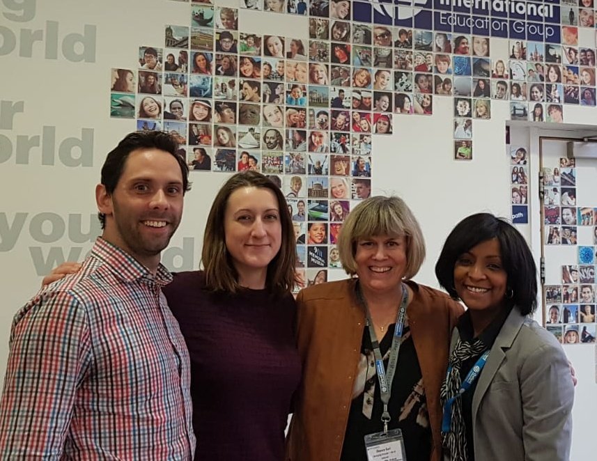 oxford_int's tweet photo. Great to have Sharon Curl, Managing Director of North America EFL, here in Greenwich this week! Here she is with our central marketing team. 🙌 #weareoxfordinternational #intled #WeAreInternational https://t.co/kzp4bPKIRF