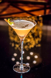 There is always time for a cocktail, especially if it’s made with one of our liqueur. Try yours with BVland Yuzu! 😋
