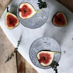 Here's a rare one... Jodhpur Gin with fig! Simple yet delicious! Ask your cocktail waiter or make it at home!

Pic by @gintonicofficial