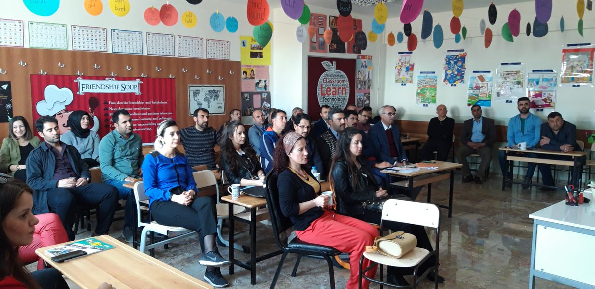 TutluogluAli's tweet photo. Şanlıurfa Sosyal Bilimler Lisesi olarak yeni umutlara yeni akademik başarılara bu yeni baharda hazırdır. #ŞanlıurfaEğitim2023Vizyonu #abdullaherin #şarafettinturan #erdalsekeroglu #karakoprumem #alitutluoglu #sanliurfasosyalbilimlerlisesi https://t.co/6J6LHL5pLp