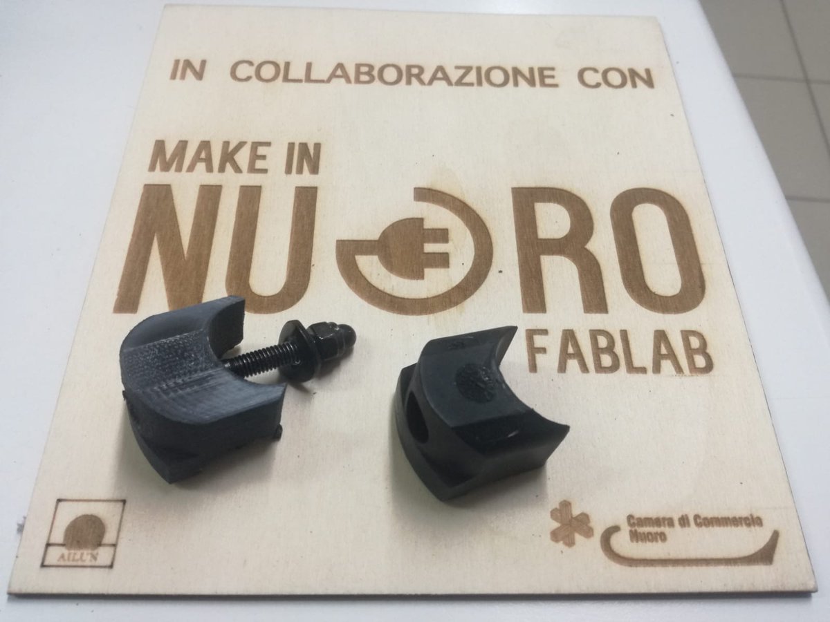 Make_in_Nuoro's tweet photo. In collaborazione con un’officina ortopedica i tecnici di #MakeInNuoro hanno riprodotto un supporto per la per sedia a rotelle di Zia Giuseppina 😉 progettando e stampando il blocco in termoplastico, materiale più utilizzato nella #Stampa3D
Resisterà più quello in #PLA o in #ABS? https://t.co/h9897lRpye