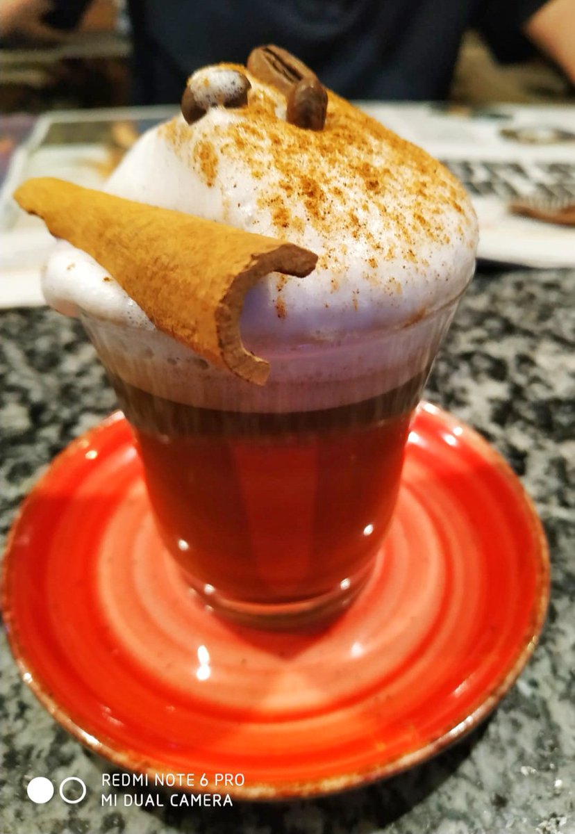 CafeteriaPinver's tweet photo. Así decoramos los cortados en #CafeteríaPinver 😁

Un sabor único. 😋

#Cafetería #Calasparra https://t.co/6Ox26ZnVZ9