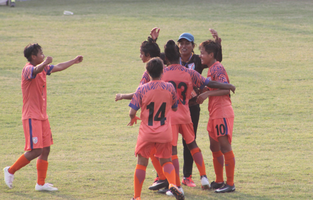 TFGfootball's tweet photo. Champions of South Asia!
@IndianFootball 3-1 Nepal
#BackTheBlue #SAFFWC #ShePower
Watch LIVE https://t.co/bpdUG0E607 https://t.co/4TCQ4LFeoL