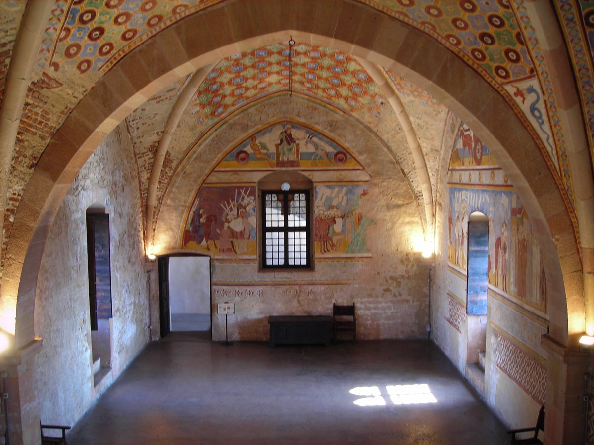 milanoarte's tweet photo. Do you know that #Today open the #Borromee Islands and the #Angera castle on #lakeMaggiore? Discover these jewels jsut a few miles #North of #Milano with the best local guides. Contact us right now #Spring #Italy #castle #Switzerland https://t.co/tr1boHFNaz https://t.co/SWFGf8Ghct