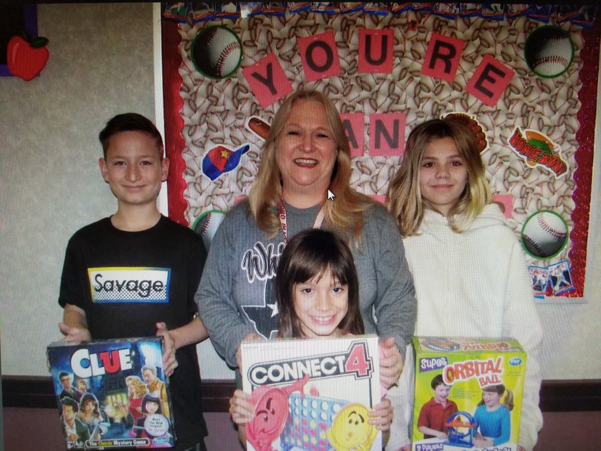 WISDFoodService's tweet photo. Congratulations to the winners of the School Breakfast Week giveaway!!!  Thank you all for "Leveling Up with a Healthy Breakfast" &amp; eating with us every day at #TeamWhitesboro cafeterias!  #NSBW19 #SchoolBreakfast #EggsinSchools #ChildNutrition https://t.co/zY8cn1fqMs