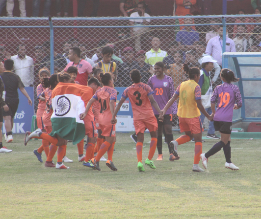 TFGfootball's tweet photo. The celebrations continue...
@IndianFootball 3-1 Nepal
#BackTheBlue #SAFFWC #ShePower
Watch LIVE https://t.co/bpdUG0E607 https://t.co/VTdD3BbKke