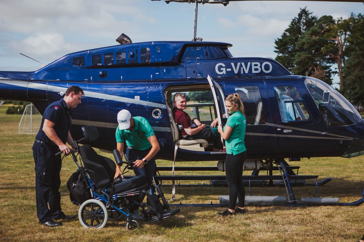 clareswish's tweet photo. Flashback Friday to this amazing wish! Continue supporting Clare's Wish Foundation to help us grant more wishes in 2019 #flashbackfriday #clareswish https://t.co/IPPsmwaNFr