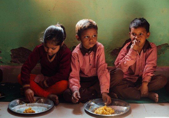 mpwcdnnm's tweet image. Adequate #Nutrition is important for children to help them realize their full potential in life.
#POSHANAbhiyaan aims to prioritize healthy food for a child’s lifelong health and well-being.
#EarlyMomentsMatter #Impact4Nutrition #StopMalnutrition #MPPoshanPakhwada #PoshanPakhwada