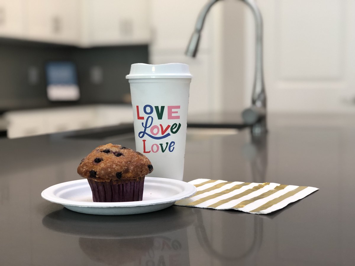 MessinaLiving's tweet image. Breakfast is the most important meal of the day, and we're so excited to share another Phase II amenity! Each kitchen will feature sleek #Quartzite natural stone countertops, that are mined naturally from quarries. #FeatureFriday #BreakfastinStyle