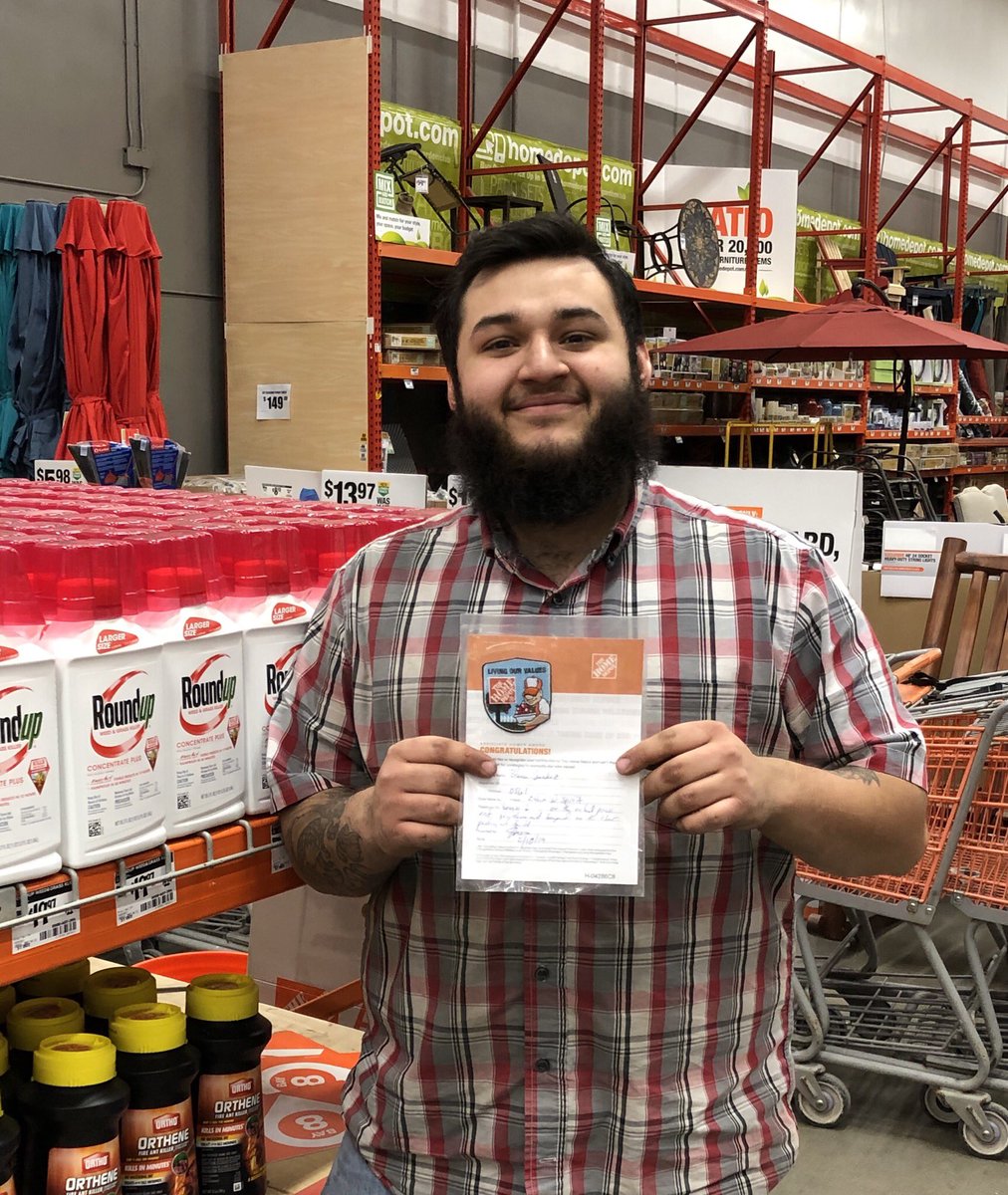 stephenie saxon tweet media