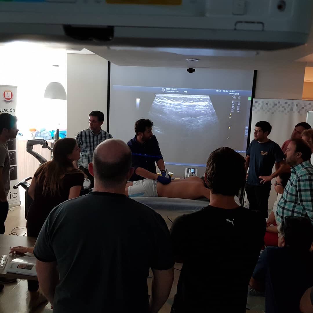 NeuroMPercut's tweet photo. 1º día intenso en curso #neuromodulacionpercutaneaecoguiada #NMPe en #Chile @ClinicaVespucio #DAVIDÁLVAREZ @FisioOceano @MVClinic
Evaluación y razonamiento clínico, #termografía e integración.
#HoserIngenieria #Physiomed #Fisiolab @primfisio #Deltamed https://t.co/63Jdl0hr6u