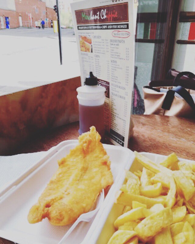 Perfect friday lunch treat 👌
🐟+🍟

#awardwinning #seafood #fishandchips #fishisthedish #tasteourbest #visitscotland #glasgowweekend