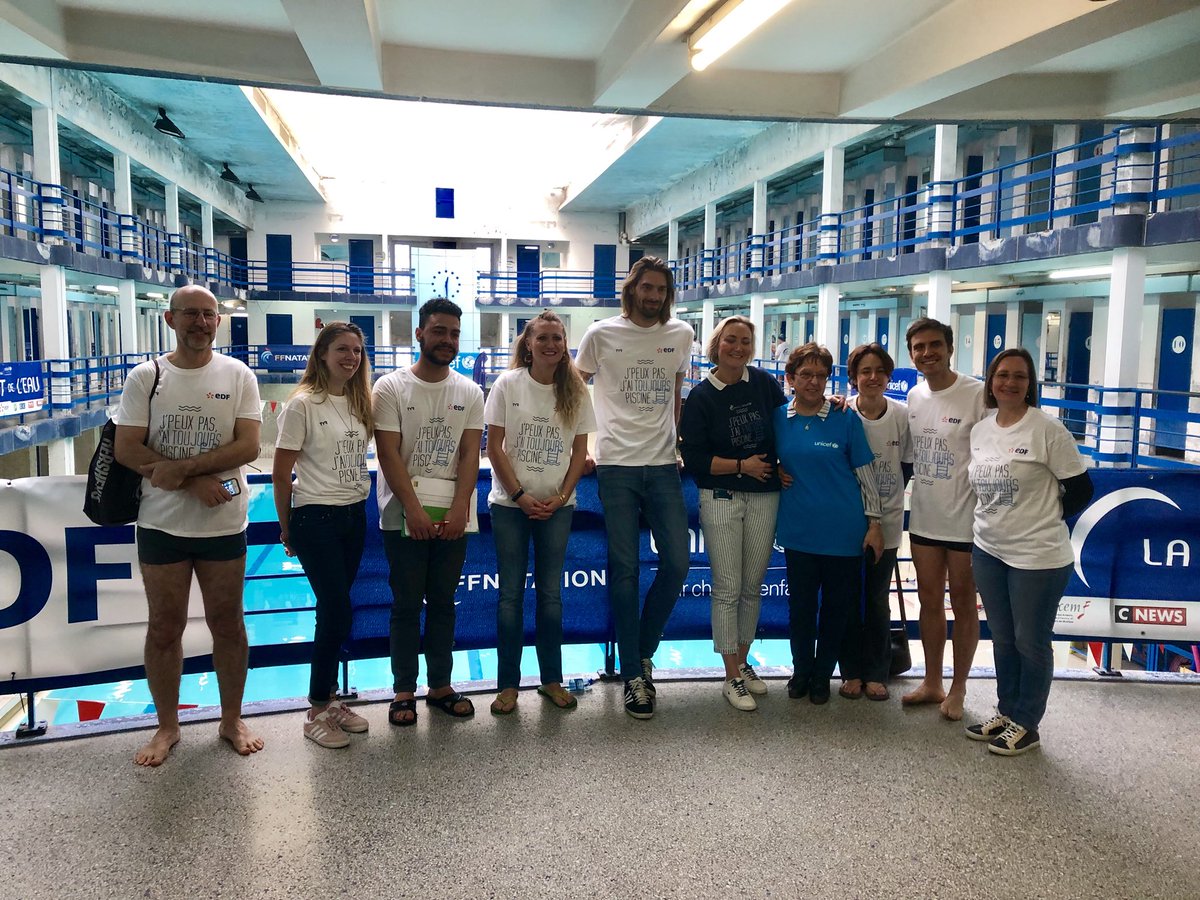 A la veille de la #Nuitdeleau 💦notre parrain <a href="/Cam_Lacourt/">Camille Lacourt</a> est à @VilledePantin pour le défi de l’eau avec les salariés du <a href="/mabanque_bnpp/">Ma Banque BNP Paribas</a> et de <a href="/BETCParis/">BETC Paris</a> Merci à tous d’être venus et de faire des dons à <a href="/UNICEF_france/">UNICEF France</a> pour les enfants d’Haïti 🇭🇹🤝🇫🇷
#jaitoujourspiscine