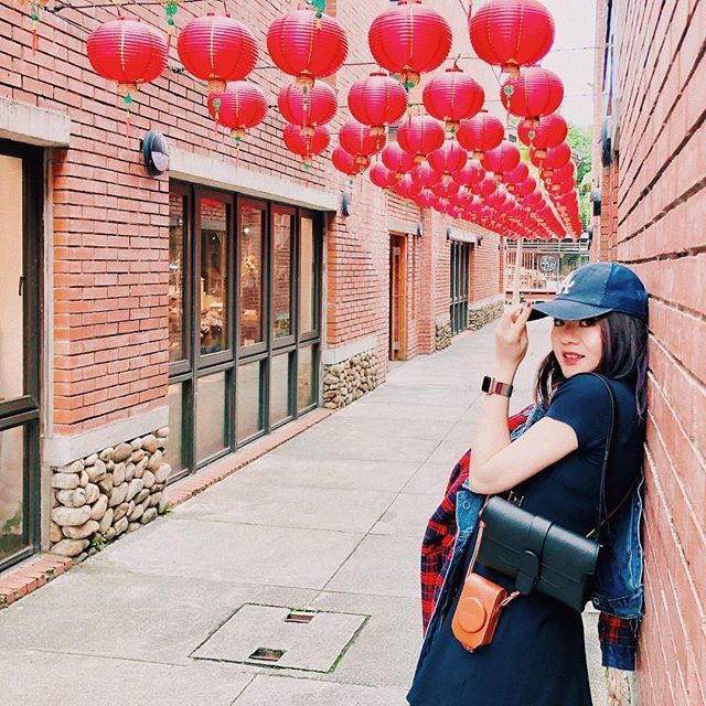 scprincessj's tweet photo. Going back to the roots and enjoying a change of scenery... 📷📷📷 #tbt 
#jslalaland #jsdiary 
#creativepark #traditionalart #redbrick #brickhouse #beautifultaiwan #taiwan #traveltaiwan #taiwantravel
#travelphotography #travelblogger #travelgram #travel… https://t.co/hE46F9de4k https://t.co/hZbwwsuzRM
