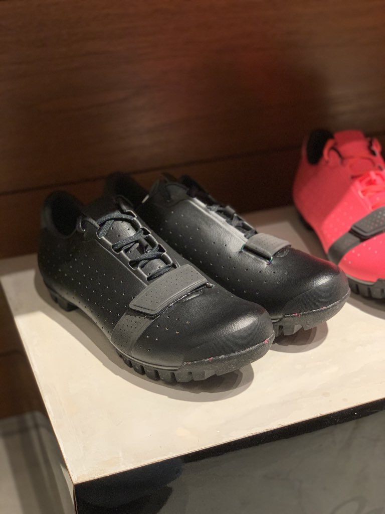 超ポイントバック祭】 Rapha エクスプロア パワーウィーブ シューズ