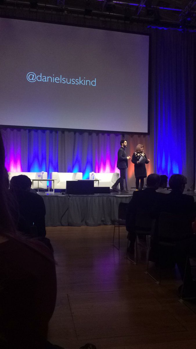 FutureXGlobal's tweet image. ‘This isn’t a story of mass unemployment, it’s a story of mass re-employment.’

@danielsusskind at @DataFest_ talking about the future of work. 

#Datafest19 #DataTogether