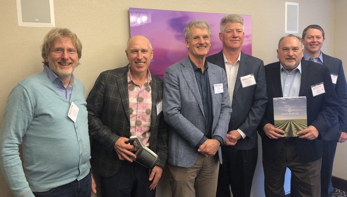 AgroCares CEO Henri Hekman and CCO Rob Beens signed a partnership with @ConcentricAg - one of the leading developers of plant #nutrient inputs in #Canada, during the <a href="/WorldAgriTech/">World Agri-Tech</a> in San Francisco! Learn more at: buff.ly/2unfuE2
<a href="/HenriHekman/">Henri Hekman</a> <a href="/ROBB1962/">Rob Beens</a>