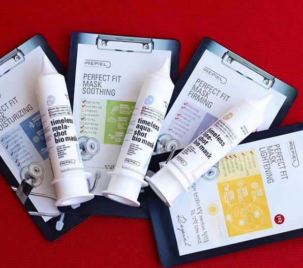 Beautella_ca's tweet photo. Bring your natural beauty out by nourishing your skin with Repiel’s Bio-cellulose MASKS.
 #loveyourskin #torontobeautyblogger #canadianbeautyblogger #koreansheetmasks #sheetmasks #sheetmaskaddict #moisturizer #goodskin #cleanbeauty #allnatural #biocellulosemask #biocellulosemasks https://t.co/JlsarO9GKf