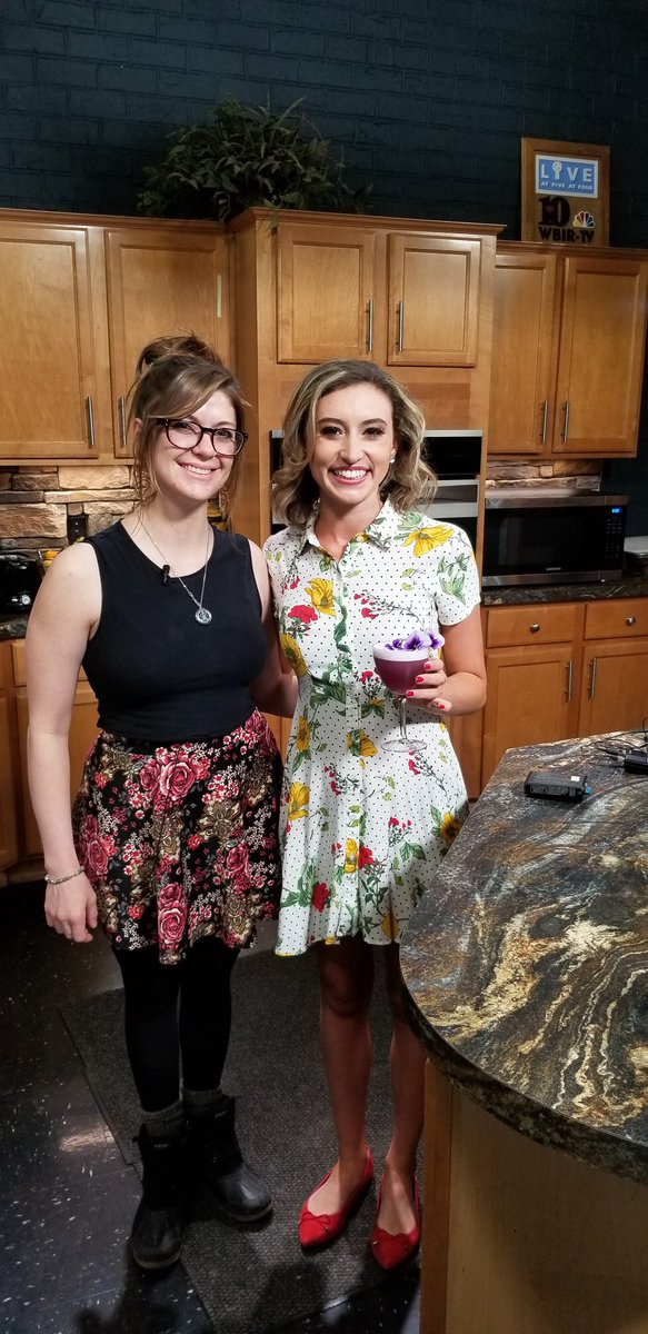 Spring cocktails with <a href="/postmodspirits/">PostModern Spirits</a> Cheers! 🌷💫