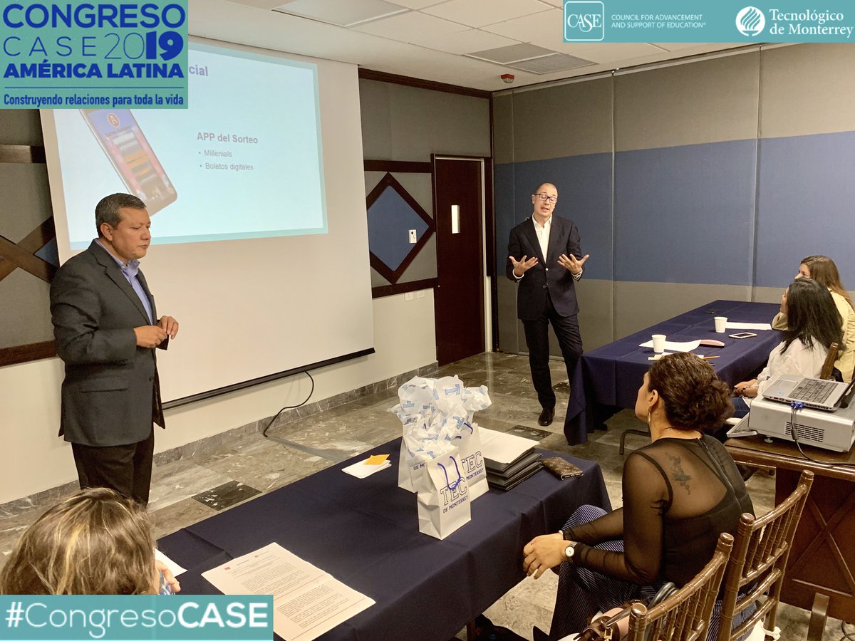 CASELatam's tweet photo. En nuestro taller "¿Cómo iniciar un sorteo universitario estableciendo vínculos perdurables?" Tuvimos a 4 expertos y 3 instituciones que comentan cómo realizar estos sorteos. #CongresoCASE https://t.co/U6eIIb7BBB