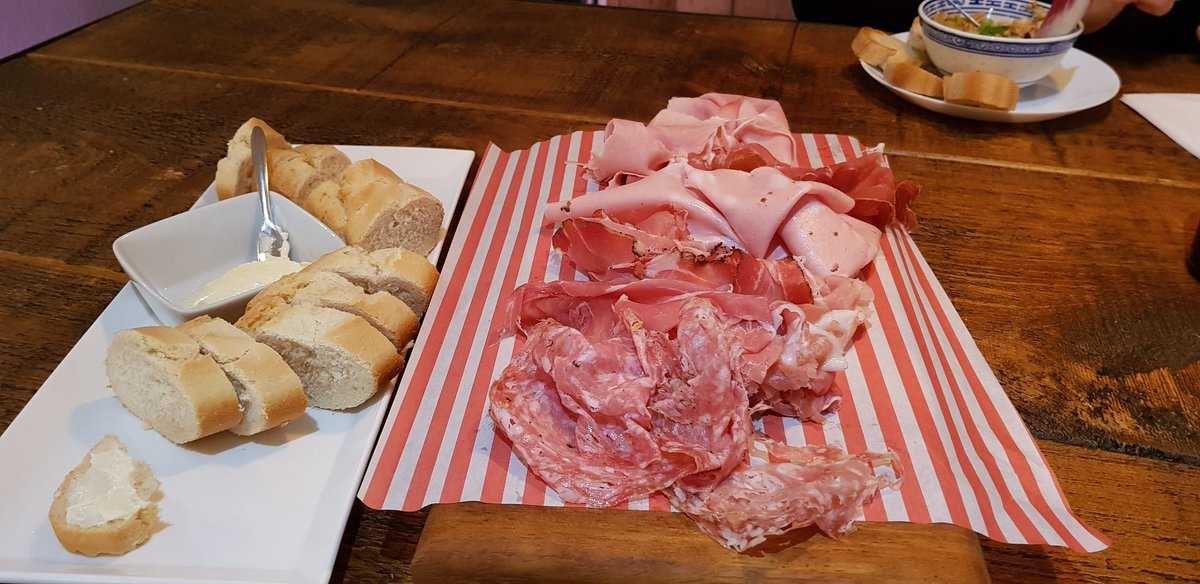 packet46's tweet image. Now that's what I call a decent meat platter!!.... at the Cicheti restaurant in Regent Street, Cheltenham... #lotsofmeat
