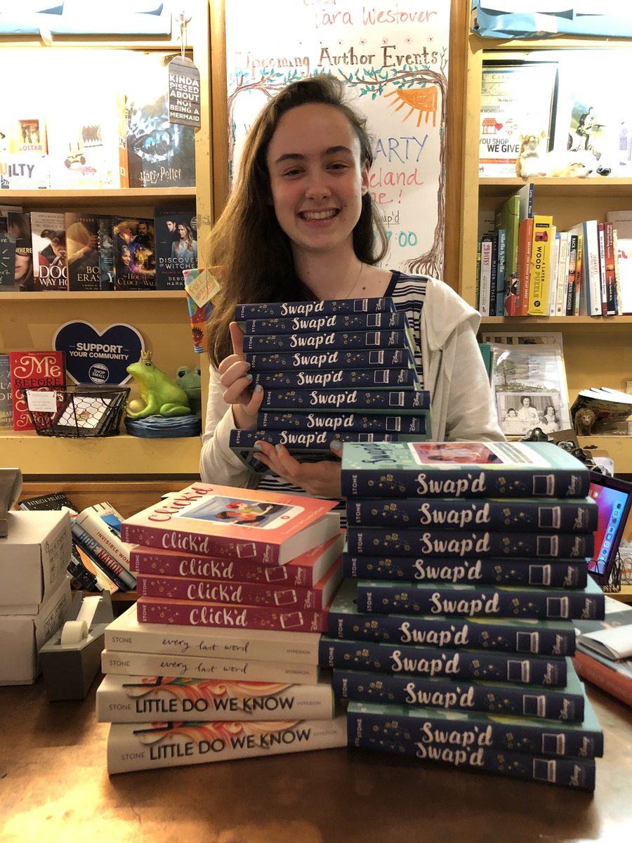 tamaraistone's tweet photo. We had so much fun at @ggpbooks last night! Huge thanks to everyone who came to eat pizza and chat about books with me. P.S. Abby has lots of signed copies she’ll happily send your way! #mglit #swapd https://t.co/0WThnVgUDb https://t.co/7pvGLO9q9Q