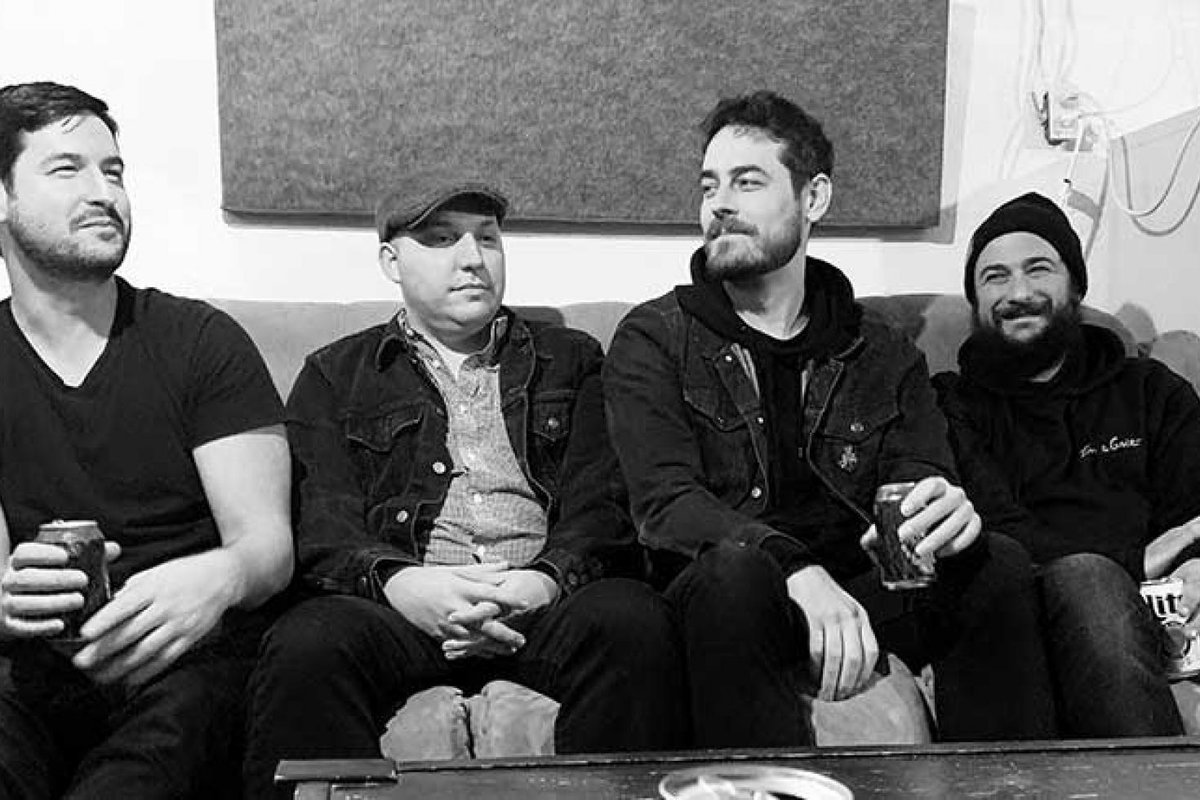 dltsgdomshows's tweet photo. TONIGHT at @HowlersPGH!! @LatecomerPGH record release show w/ Narcos Family Band, @REMAINDERSpgh + @ThunderVest!! Doors at 8, Music at 9!

RSVP: https://t.co/ISeuExvj1q

LISTEN: https://t.co/RXE2x7dy4J https://t.co/iKCXp4qwvl
