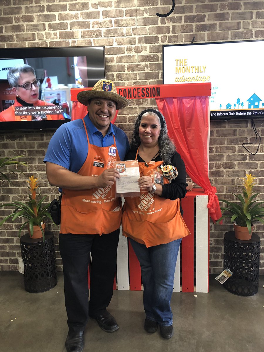 Thank Luz for taking care of our people. #VOA365