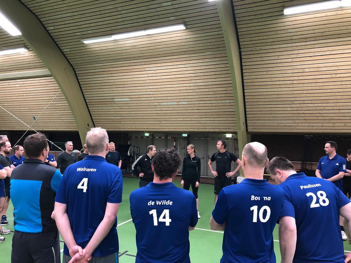 coenkweens's tweet photo. Leren van de topsport: heerlijk energieke dagen achter de rug met presentatie en clinic @bertgoedkoop en een diepte interview @MarcLammers https://t.co/35gwgv9xS7