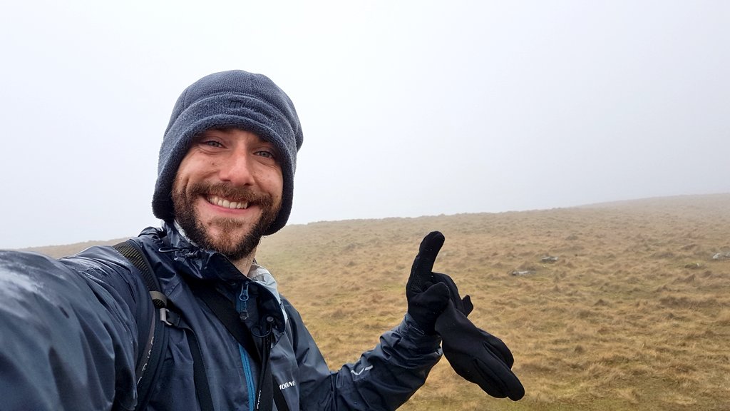 thomflint's tweet photo. Back from a week getting lost in the Lakes. I can see why people go on about how beautiful it is up there; check out those views from Illgill Head, Red Pike and Scafell Pike. #Breathtaking #LameDistict #MistFest #AntiClimbAx #DadHat https://t.co/SlRo2I3wq1
