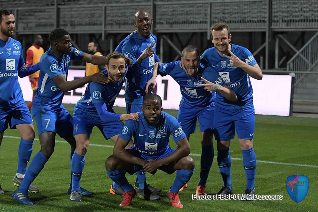 AmiotGr's tweet photo. But!!!... Chef la photo stp 😂📸
@FBBP01 @Ch_National
#VibrezAvecLesBleus https://t.co/Cv9Y0nePXd