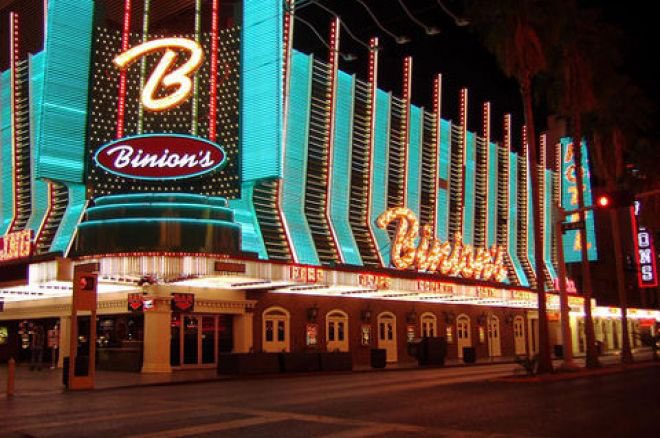 Zak_Bagans's tweet photo. 1 MORE DAY until this HISTORIC and ICONIC investigation at the 25-Floor BINIONS HOTEL thats been sealed off from the public for 10 years! (The casino part has remained open) https://t.co/SQLOkWt5cV