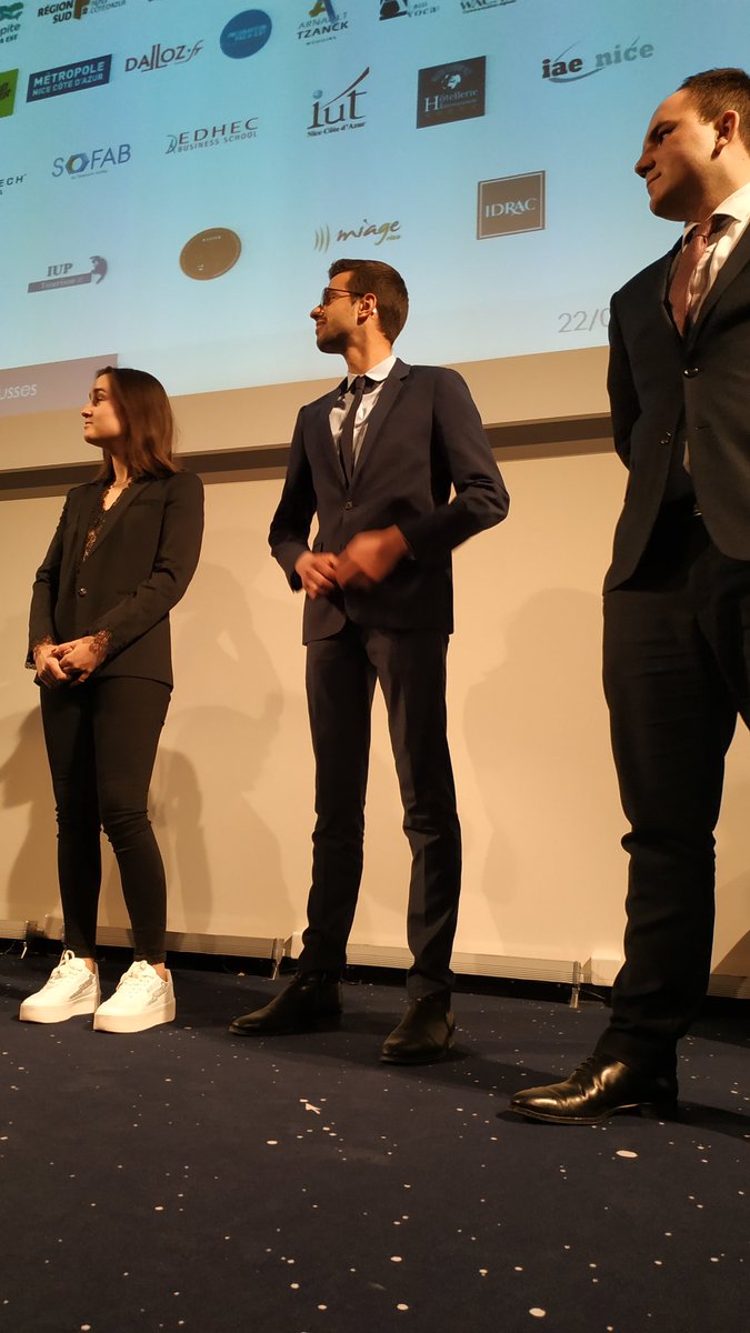 TelecomValley's tweet photo. Pour la 1 ère fois depuis 17 ans ! Le jury n'a pas réussi a départager 2 équipes ! 
Il y a donc 2 gagnants cette année ! Bravo !  Sauces&amp;vous et DAD @CJP https://t.co/F1BtzNi4Zz