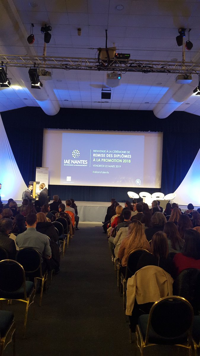 IAEnantes's tweet photo. La #ceremonie de remise des #diplomes #IAEnantes #promo2018 commence dans quelques min au @Westotel_Nantes ! Plus de 600 personnes sont attendues ! Un record 👨🎓👩🎓 #soproud #graduate #60ansTalents #BeAlumni https://t.co/hh8miRgEno