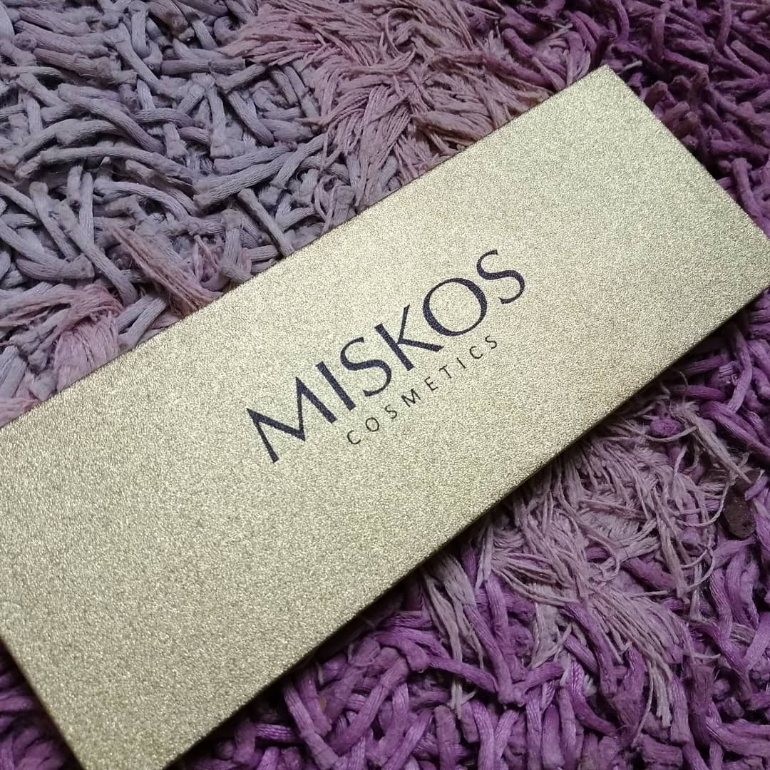 leslye_medrano's tweet photo. Hermosas sombras con excelente pigmentación ♥ #makeup 💋
#MISKOS #Eyeshadow #Beauty #Fashion
#makeupideas #makeuptime #makeupeyeshadows
✔️ Purchase Link
https://t.co/IALvYVpbG7 https://t.co/7UKsthttUr
