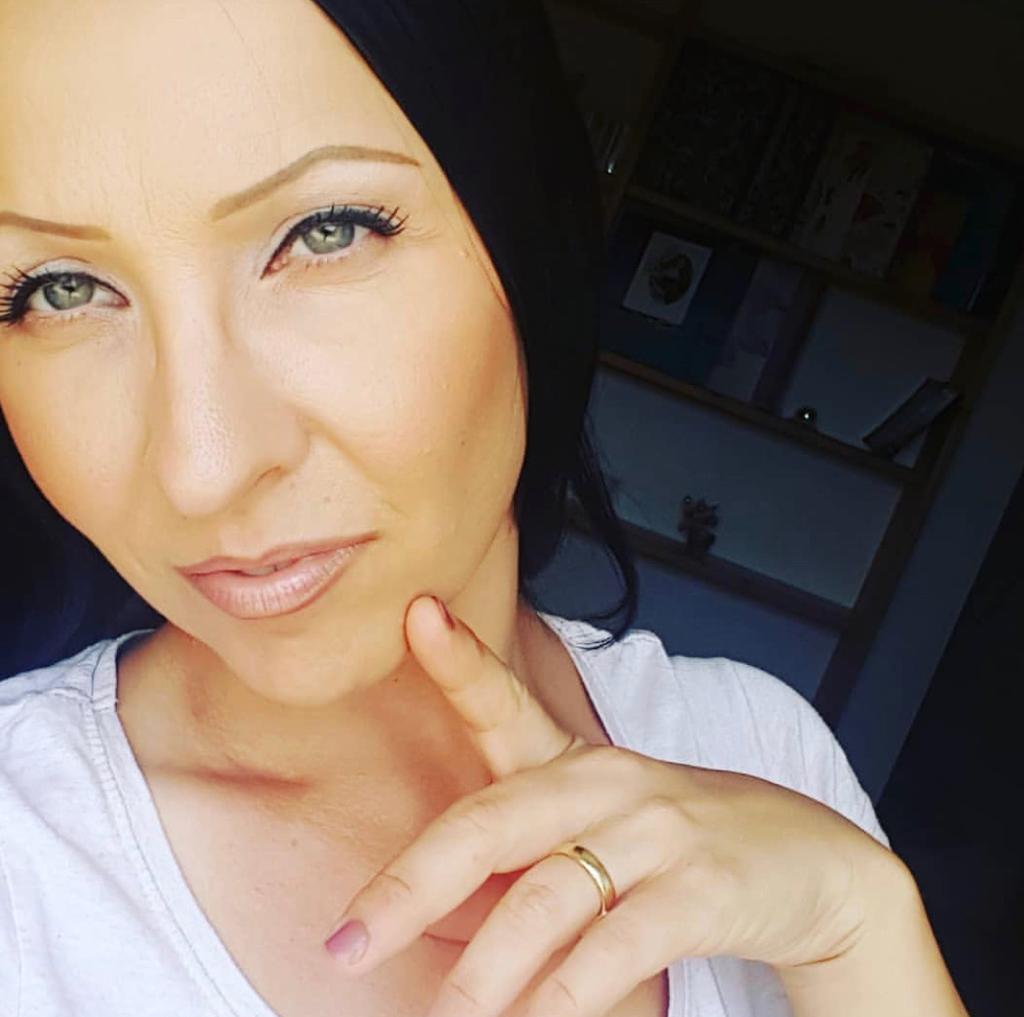 AshleyDark10's tweet photo. Who wants to cam with me tomorrow?
#cam #flirt #flirtline #sexy #girls #erotic https://t.co/7nXa6WZI6X