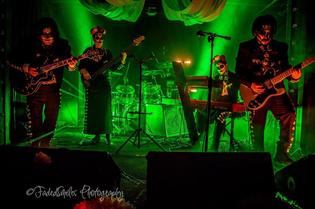 Mexican-American post-rock band <a href="/altasmusica/">ALTAS</a> share first track from forthcoming sophomore album via New Noise Magazine. 

Hear &amp; share "Cosas Nunca Dichas" now:

usthemgroup.blogspot.com/2019/03/altas-…