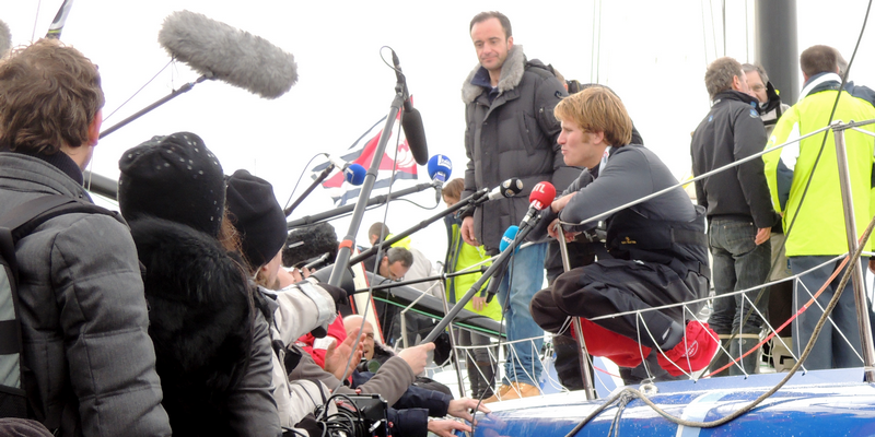 SportBusiness_C's tweet photo. #Voile #Sponsoring #ROI
Entendu au @TipShaft Connect :
Retombées équivalent pub du @SkipperMacif pour @GroupeMacif
> victoire #VG2012 : 17 M€
> record Tour du Monde 2017 : 21 M€
> programme 2018 : 19 M€
https://t.co/ehBnL9Hfvl https://t.co/FlbGm7OaQj