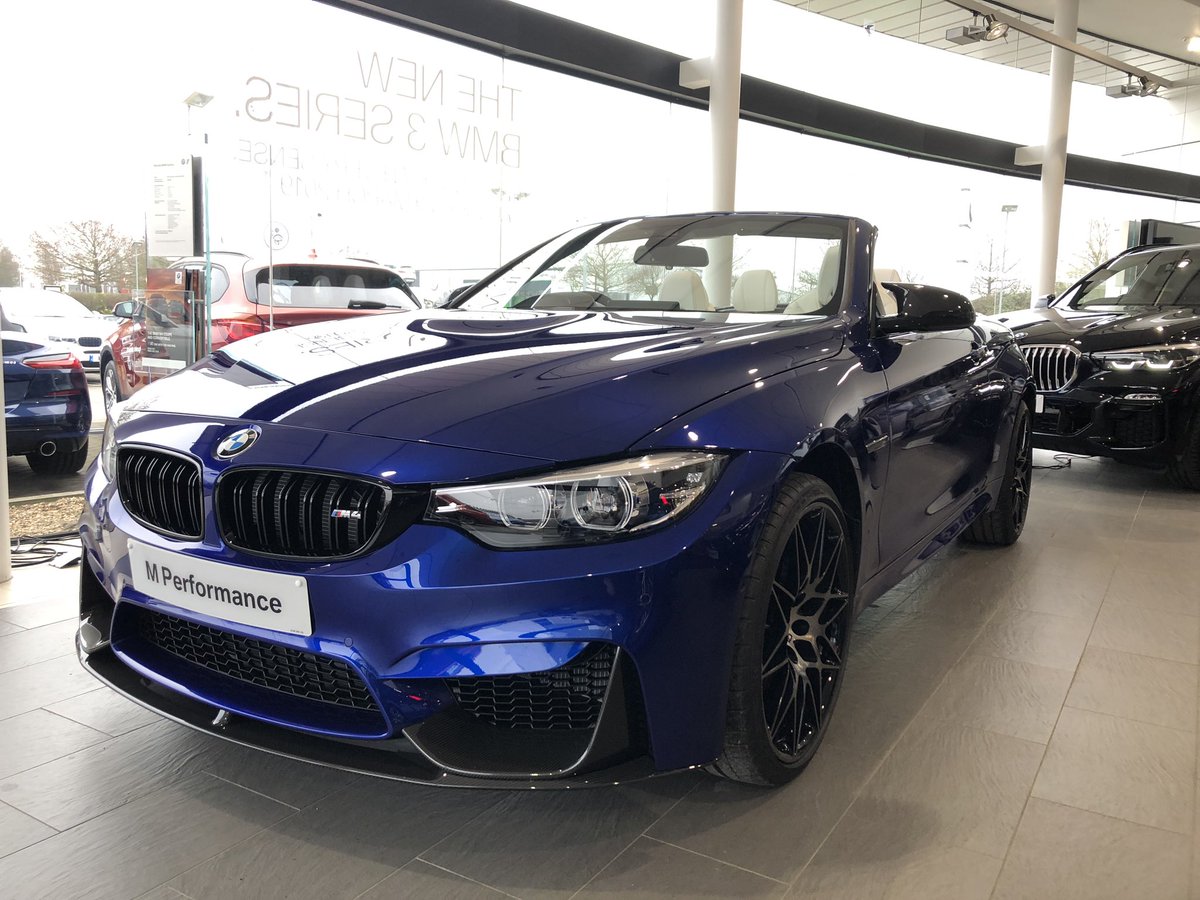 BarrettsBMW's tweet photo. Stunning BMW M4 Competition Pack Convertible in are Ashford Showroom.
A bright addition to the room. What do you think?
#bmw #m4 #competitionpack #convertible #stunning https://t.co/PeHOkUwJEG