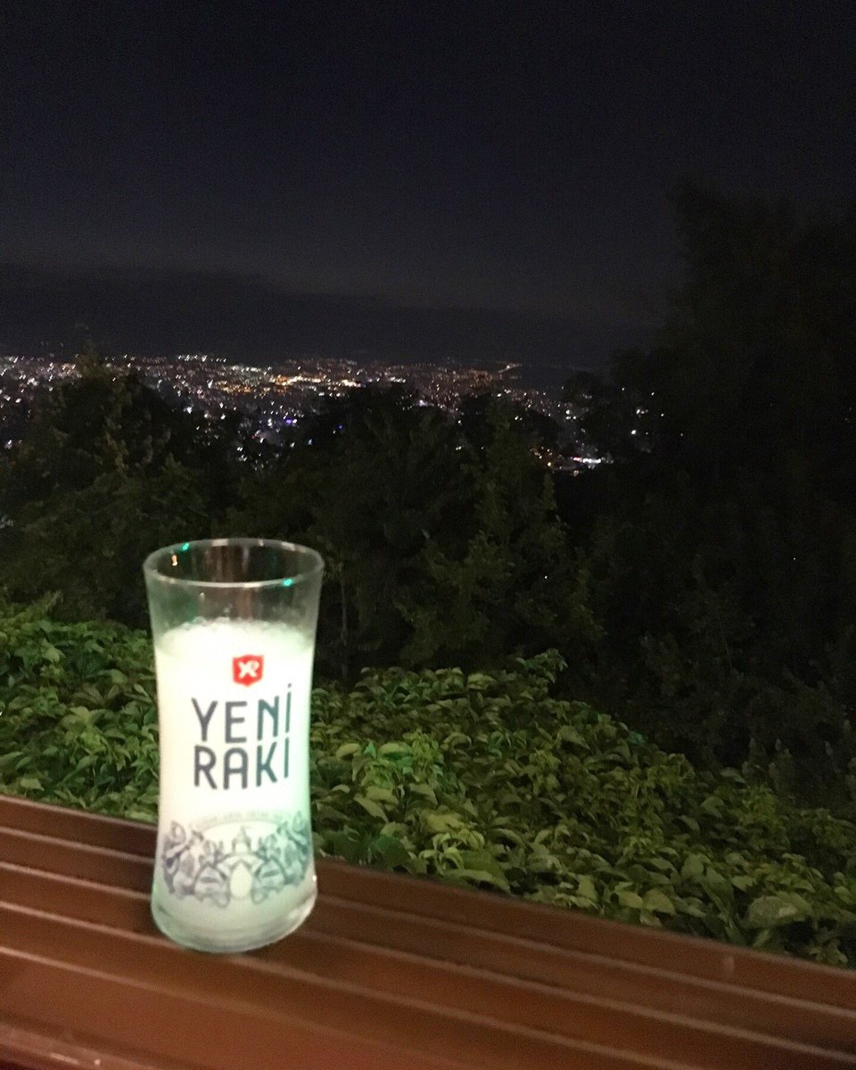 #cuma akşamı #rakı sız geçer mi geçmez ... şerefi olanların şerefine