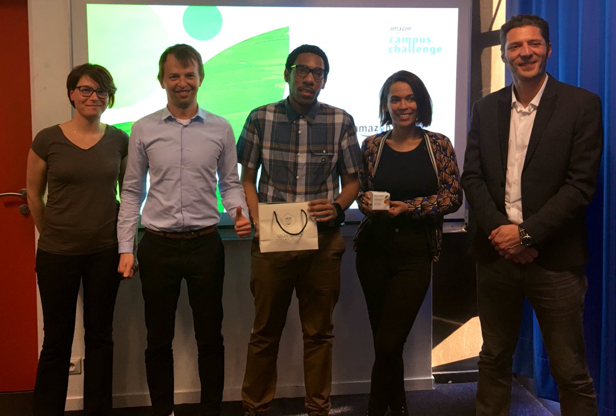 #AmazonCampusChallenge 🤝 L'equipe #MBAMCI composée de <a href="/chathevenot/">Charline Thevenot</a> <a href="/EugneZakharov1/">Eugène</a> <a href="/bebedrifer/">10R Manuel</a> <a href="/TetiXine/">Chris T.</a> <a href="/sebroland/">Sébastien Roland</a> accompagne #AlbanMuller <a href="/AlbanMullerInt/">Alban Muller</a> <a href="/alban_muller/">Alban Muller</a>